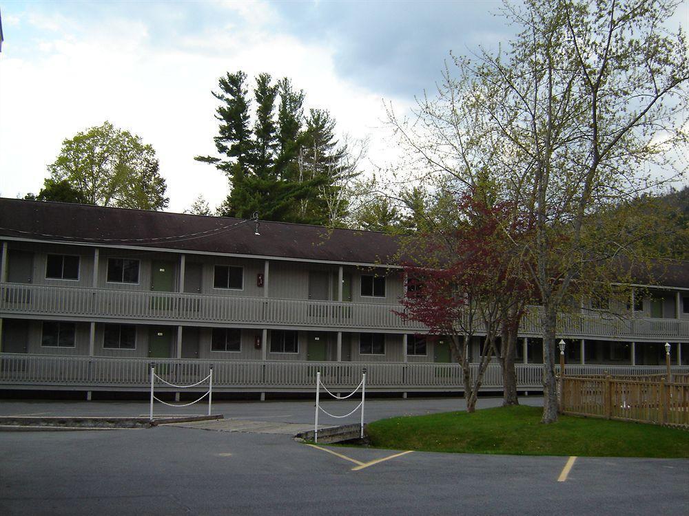 Lake George Suites Extérieur photo